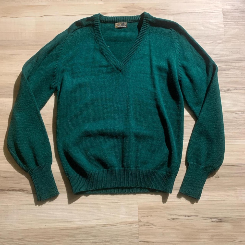 Vintage JCPenney Mens Kelly Green Knit V-Neck Sweater 80s Small